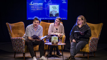 Kosma, Kopacz i leśna szkoła. Trudne początki